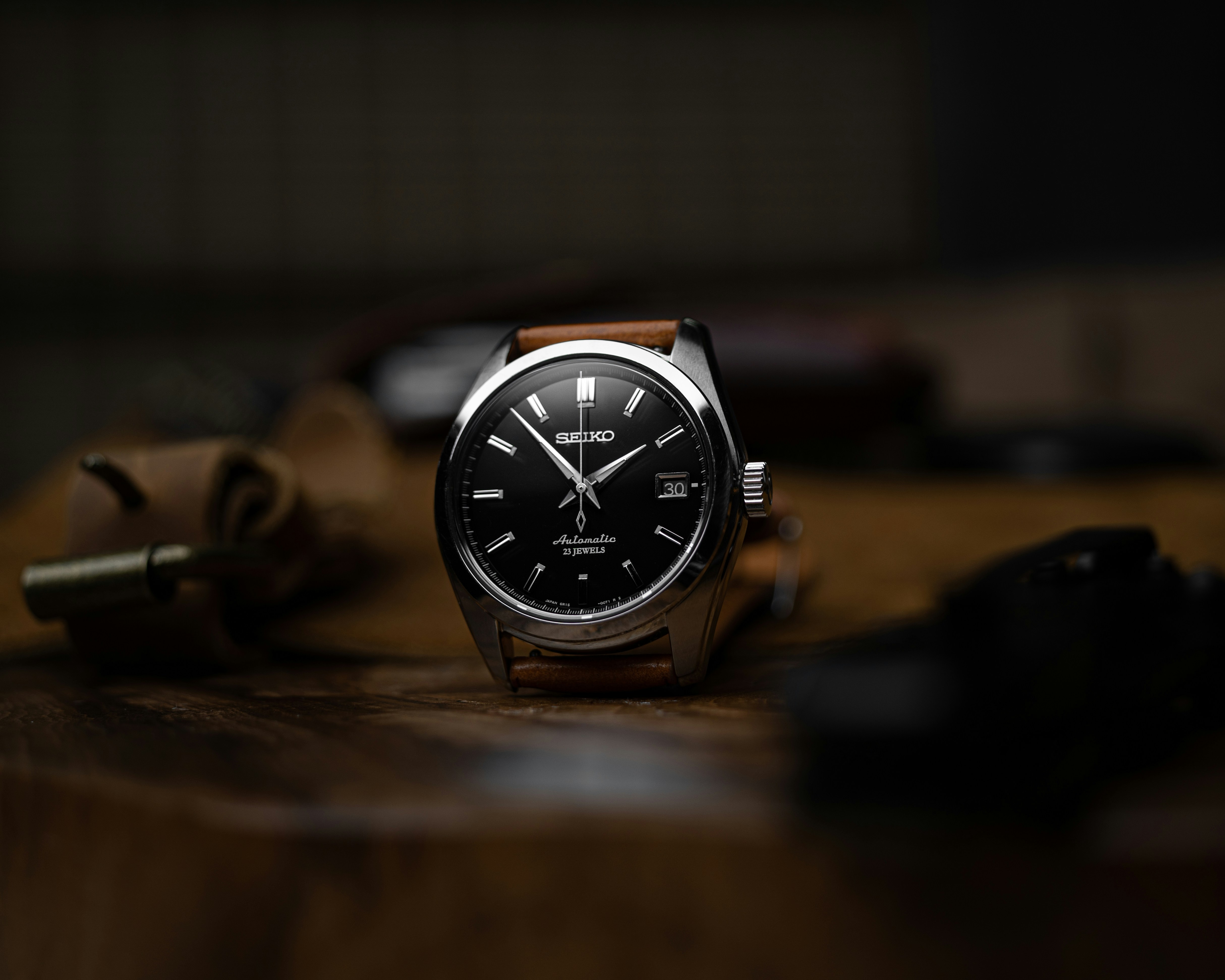 Candino classic watch detail